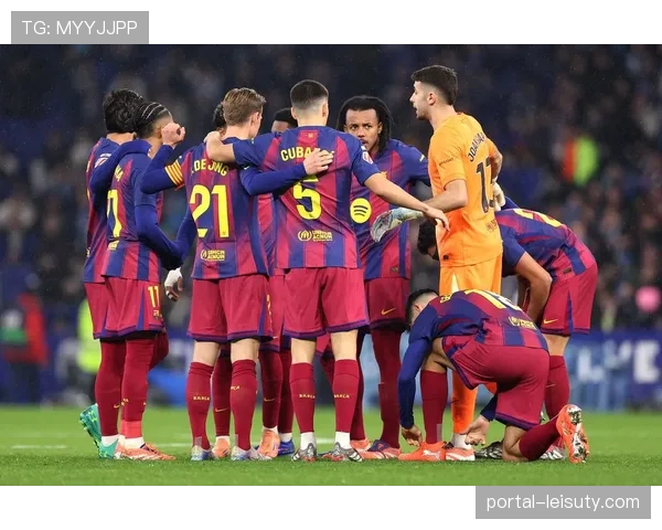 西甲：巴塞罗那1-0小胜马德里竞技，年轻后卫库巴西打入制胜球